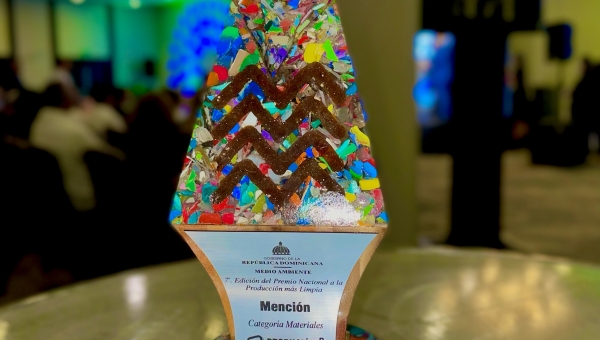 Medio Ambiente reconoce a PROMIPYME con el Premio Nacional a la Producción más Limpia